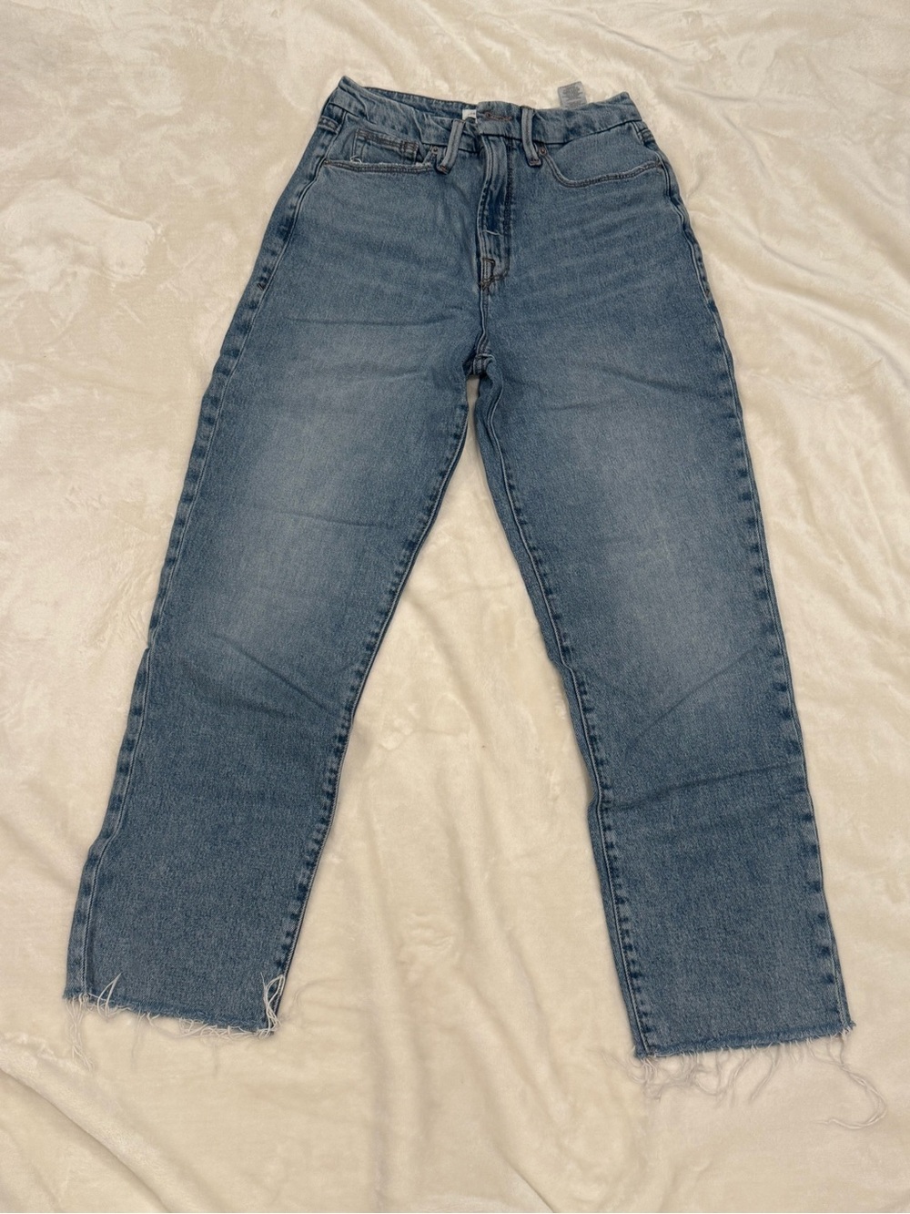 Good American Straight-Leg Jeans in Vintage Blue Wash